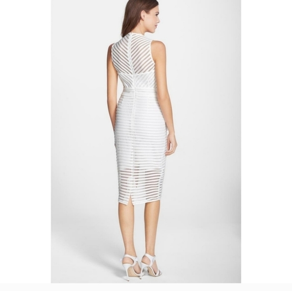 Elliatt Cathedral Striped Mesh Bodycon Peplum Midi Dress Size Medium  / Bridal / - Picture 2 of 13